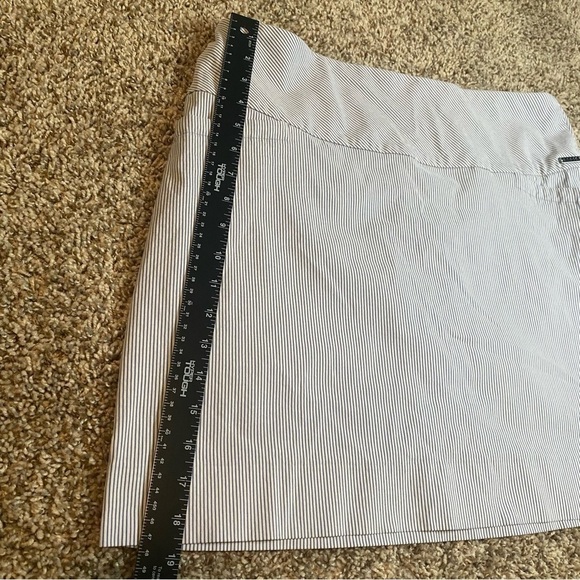 S.C. & Co Skirt Skort 360 Tummy Control Size XL Blue White Striped - Picture 9 of 10